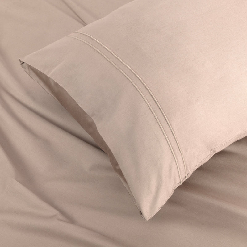 Classic Royale King Bedsheet Set | 400 TC | 100% Satin Cotton | 2 Pillow Covers | Blush