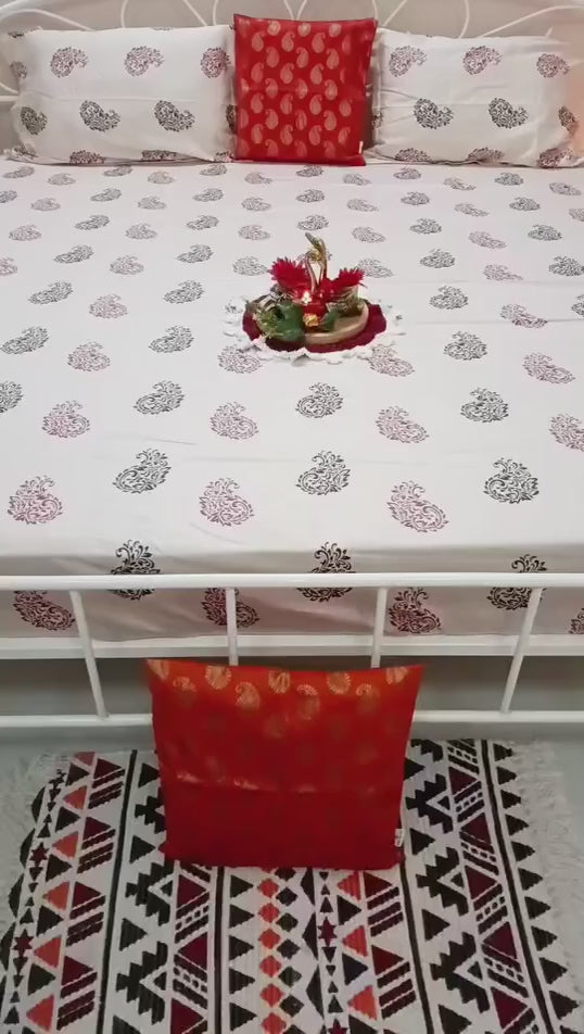 WhatsApp Video 2025-11-03 at 9.37.58 PM.mp4